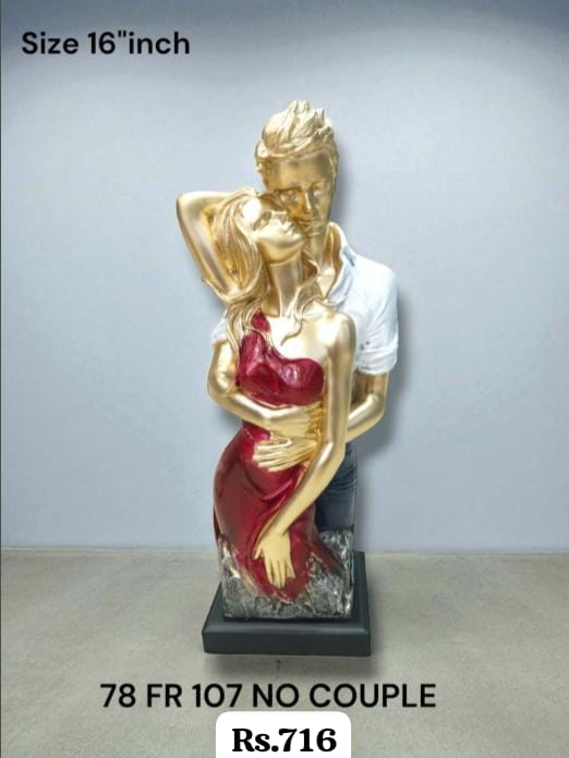Couple Statue Kids